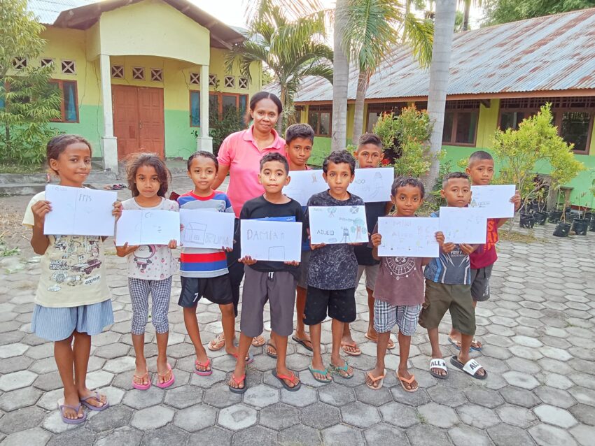 SDK Habi latih anak belajar huruf ala KMW