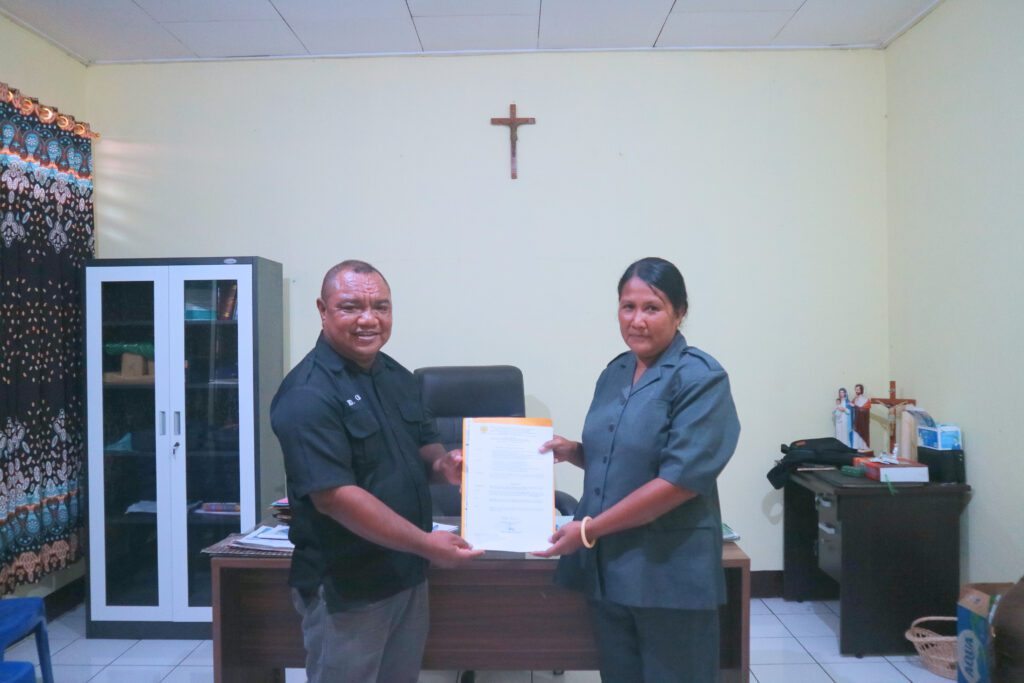 SDK WETAKARA RESMI MEMILIKI KEPALA SEKOLAH DEFINITIF