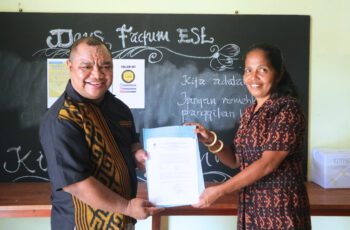 EUFRASIA EMA DITUNJUK SEBAGAI PLT KEPALA SDK NANGABLO, KETUA SANPUKAT SAMPAIKAN TERIMA KASIH KEPADA DINAS PKO