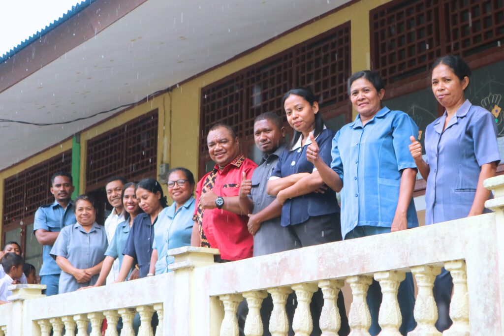 ASISTENSI DI PAROKI RENHA ROSARI HALEHEBING, KETUA SANPUKAT KUNJUNGI SDK HALE DAN SDK NATAKOLI