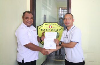 KETUA SANPUKAT KELUARKAN SK PERPANJANGAN MASA KEPEMIMPINAN DONATUS SALAM DI SDK MAUMERE IV