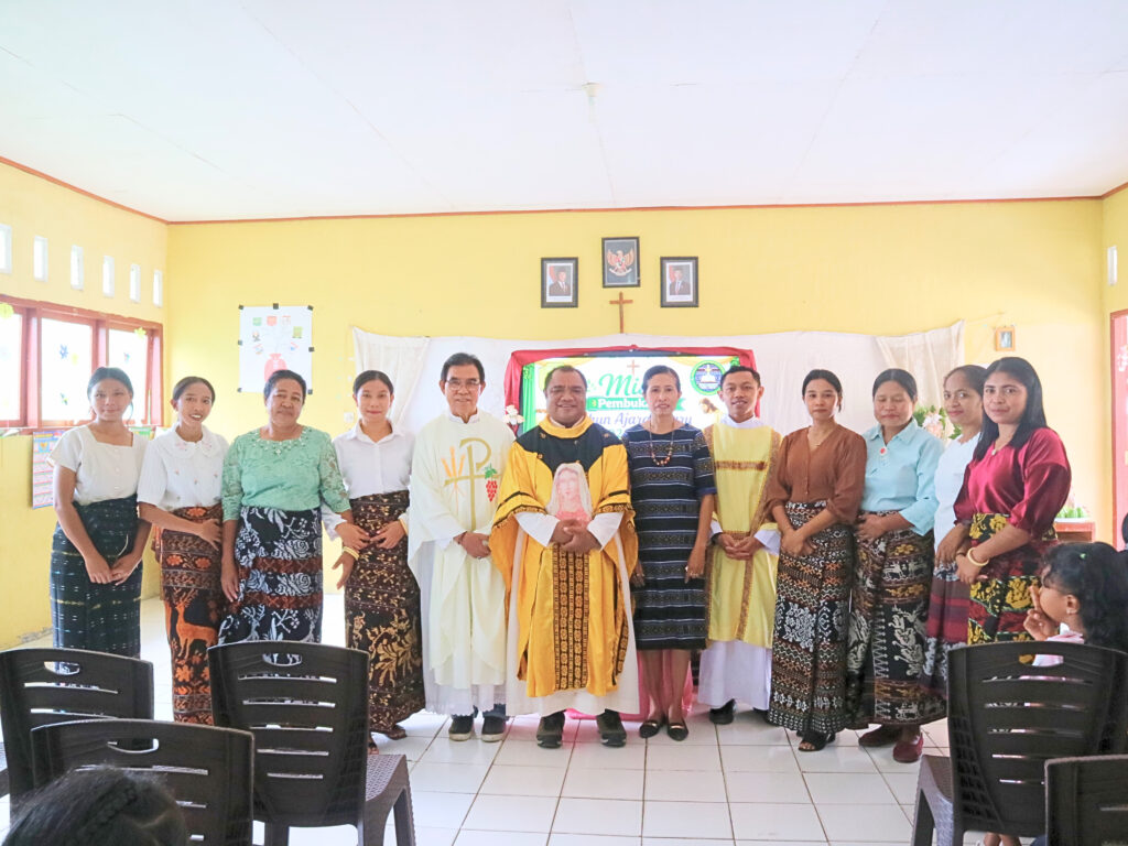 DARI IMAN MENUJU PRESTASI: SDK BLORO MEMULAI TAHUN AJARAN BARU DENGAN SEMANGAT KOLABORASI KELUARGA, GEREJA, DAN SEKOLAH