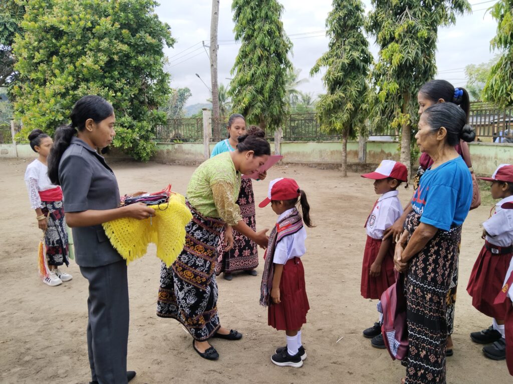 SEMARAK HARI PERTAMA MPLS SEKOLAH-SEKOLAH SANPUKAT